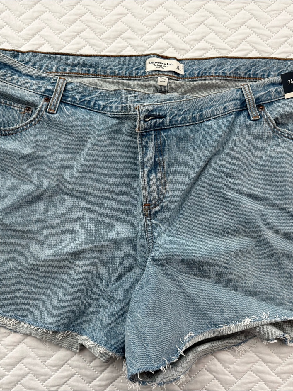 Abercrombie & Fitch Curve Love Low Rise Baggy Shorts